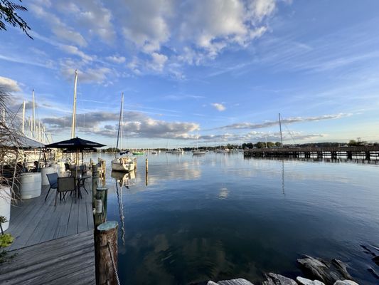 Pirates Cove Restaurant and Dock Bar by null