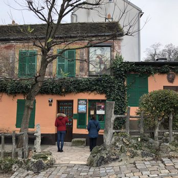 Au Lapin Agile - Cabaret Near Me - Paris, 75 Au Lapin Agile - Cabaret Near Me - Paris, 75
