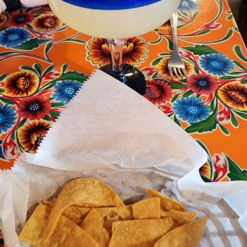 Los Gallitos - Chips and margarita - Mexican Near Me - Fort Bragg, California
