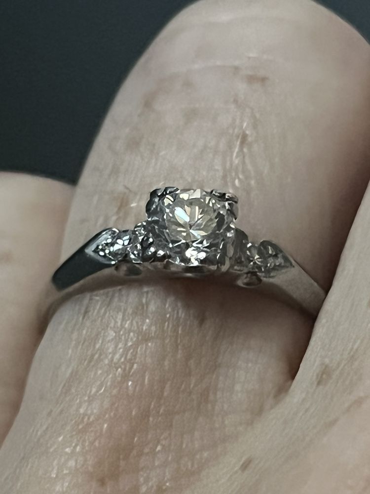 ROY JEWELERS LLC Updated July 2024 119 Storrs Rd, Mansfield