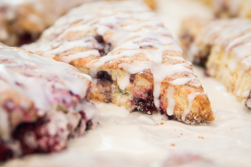 JUST BE’S PASTRIES Colorado Springs, Colorado Custom Cakes Phone