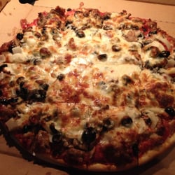 Charlie Fox's Pizzeria - Actually loaded with Sausage, Mushroom, Onion, Black Olive & Garlic!