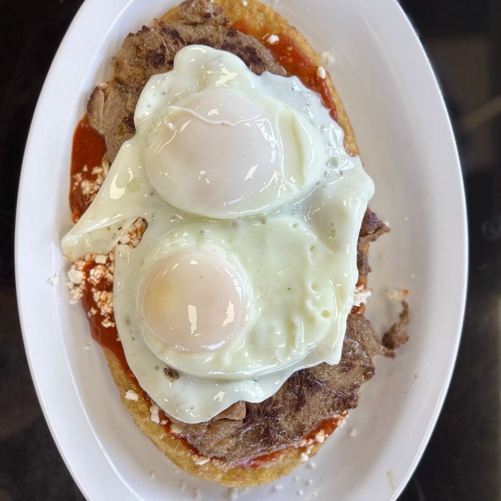 Guajillo Restaurant - Huarache combinado de Huevo con Asada - Mexican Near Me - Huntington Park, California Guajillo Restaurant - Huarache combinado de Huevo con Asada - Mexican Near Me - Huntington Park, California