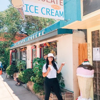 Pikes Peak Chocolate - Entrance - Ice Cream & Frozen Yogurt Near Me - Manitou Springs, Colorado Pikes Peak Chocolate - Entrance - Ice Cream & Frozen Yogurt Near Me - Manitou Springs, Colorado