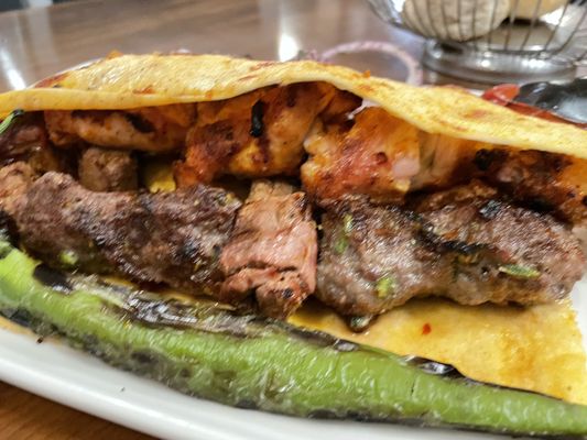 Fethiye Paşa Kebap by null