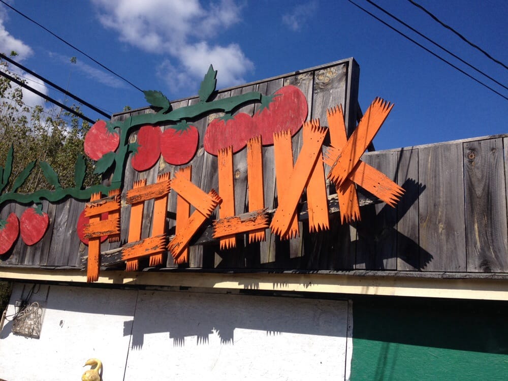 Podunk Produce Logo