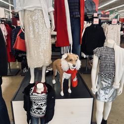 Old Navy - holiday shopping