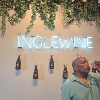 1010 Wine and Events - Owner of vineyard - Wine Bars Near Me - Inglewood, California 1010 Wine and Events - Owner of vineyard - Wine Bars Near Me - Inglewood, California