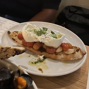 Sixty Vines - Burrata - New American Near Me - Charlotte, North Carolina