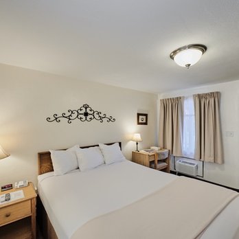 Adventure Inn Durango - European Small Queen room- 2 on property. Rooms are 118 sq feet - Hotels Near Me - Durango, Colorado