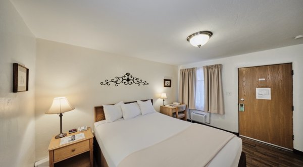 ADVENTURE INN DURANGO - Updated May 2026 - 28 Photos & 53 Reviews ...