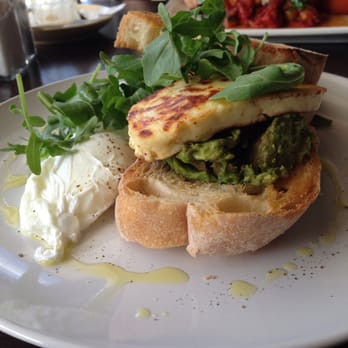 Froth & Fodder - Smashed avocado, fried halloumi & poached eggs - Cafes Near Me - Kurralta Park, SA