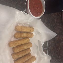 Mozzarella Sticks and Marinara sauce Mozzarella Sticks and Marinara sauce