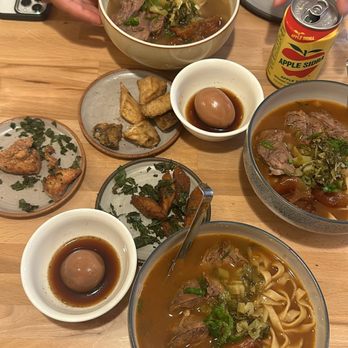 Minyoli - Taiwanese Near Me - Chicago, Illinois