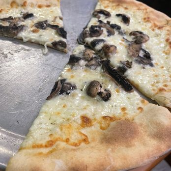 L'Incontro - Pizza Near Me - Miami, Florida