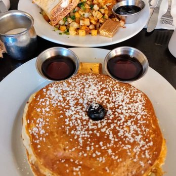 Blu Jam Cafe - Breakfast & Brunch Near Me - Sherman Oaks, California