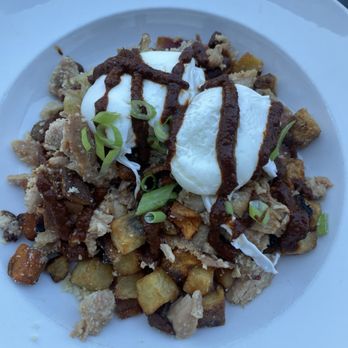 Max London's Restaurant - Smoked chicken with Tri Potato Hash (3) - New American Near Me - Saratoga Springs, New York