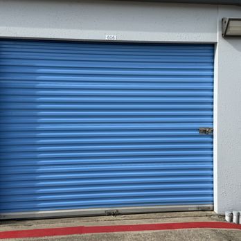 SmartStop Self Storage - Unit with regular lock - Self Storage Near Me - Corinth, Texas