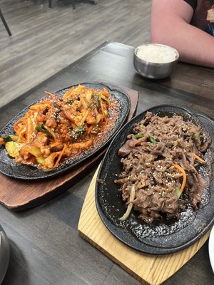 Tong Tong by null