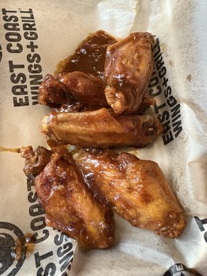 East Coast Wings + Grill by null