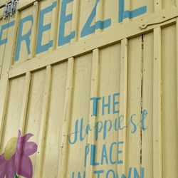 Beez Freeze - Outside