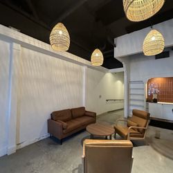 Good Neighbor Ca Phe - Inside