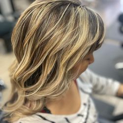 Salon Izzy
