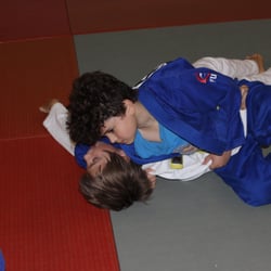 Osagame Judo and Brazilian Jiu Jitsu - Kids Judo ground work training.