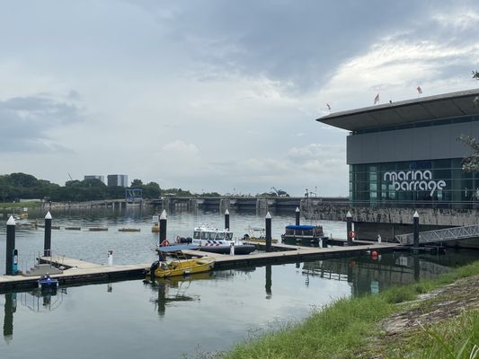 Marina Barrage by null