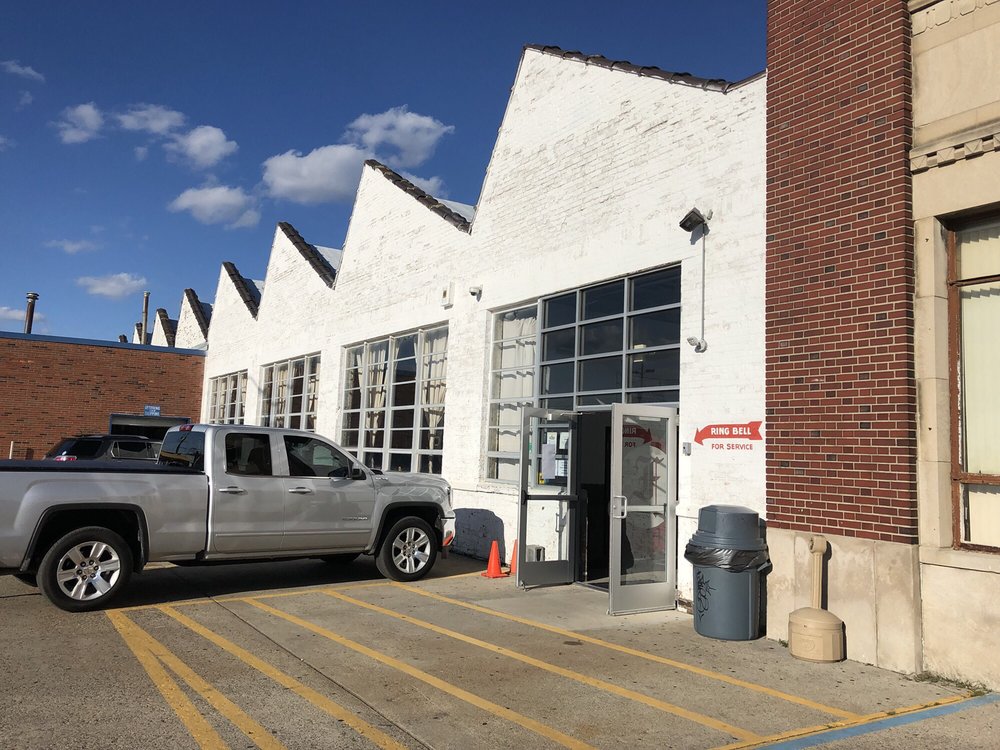 FOWLING WAREHOUSE HAMTRAMCK 195 Photos & 154 Reviews Sports Bars