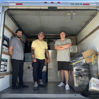 San Francisco Movers - our items in the U-Haul with extra space + the movers - Movers Near Me