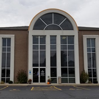 First Mid Bank & Trust - First Mid Highland Main Banking Center - Banks & Credit Unions Near Me - Highland, Illinois First Mid Bank & Trust - First Mid Highland Main Banking Center - Banks & Credit Unions Near Me - Highland, Illinois