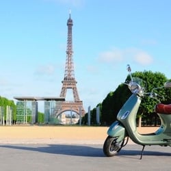 Left Bank Scooters - Left Bank scooter infront of the Eiffel Tower