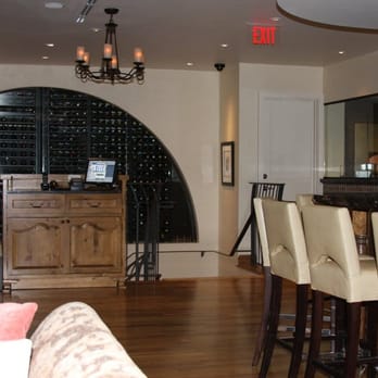Bistro du Midi - French Near Me - Boston, Massachusetts