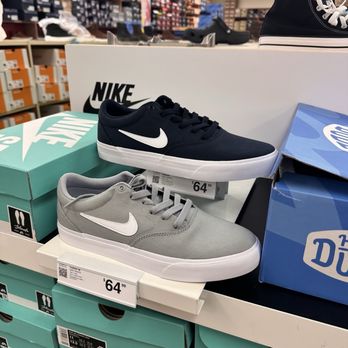 Famous Footwear Outlet - Shoe Stores Near Me - Jackson, New Jersey