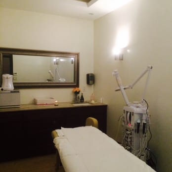 Glow Spa - Facial Room. - Day Spas Near Me - New York, New York Glow Spa - Facial Room. - Day Spas Near Me - New York, New York