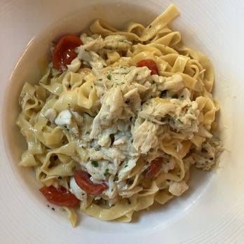 Serafina Seaport - Crab meal with pasta (sorry can't remember the actual name from the menu) - Bars Near Me - Boston, Massachusetts Serafina Seaport - Crab meal with pasta (sorry can't remember the actual name from the menu) - Bars Near Me - Boston, Massachusetts