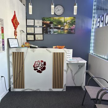 1. Monterey Foot Massage