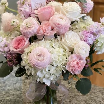 Bonita Blooms - Floral Designers Near Me Bonita Blooms - Floral Designers Near Me