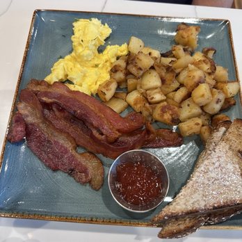 First Watch - The Traditional - Breakfast & Brunch Near Me - Bradenton, Florida