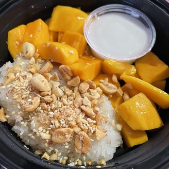 Lantern Vietnamese Cafe - Mango Sweet Rice (9.95$) - Vietnamese Near Me - Rancho Cucamonga, California
