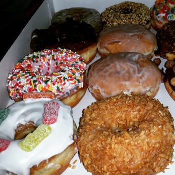 Donut King - Donuts Near Me - Winter Park, Florida
