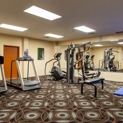 Hotel Universel Montréal - Fitness room / salle d'exercise