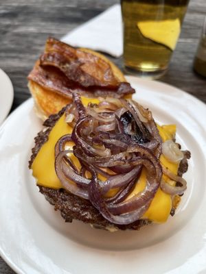 two8two Bar & Burger by null