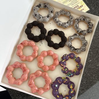 Mochiholic Japanese Mochi Donut - Dozen - Donuts Near Me - Milpitas, California Mochiholic Japanese Mochi Donut - Dozen - Donuts Near Me - Milpitas, California