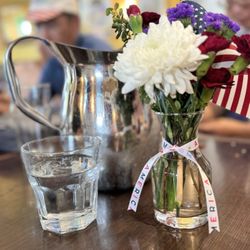 Barefoot Cafe - Table setting