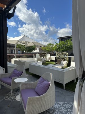 District Smokehouse by null