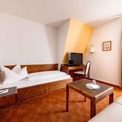 Hotel Fürstenhof Reutlingen - Guest room