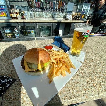 Union Rooftop - Burger with French fries - New American Near Me - Minneapolis, Minnesota Union Rooftop - Burger with French fries - New American Near Me - Minneapolis, Minnesota