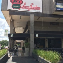 Restaurante Don Fondue - Fica na parte de trás da comercial, mas dá pra identificar o prédio ao passar.